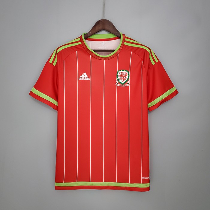 Retro Wales 15/16 home version short sleeve training suit