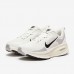 VOMERO 18 Running Shoes-White/Black-362701