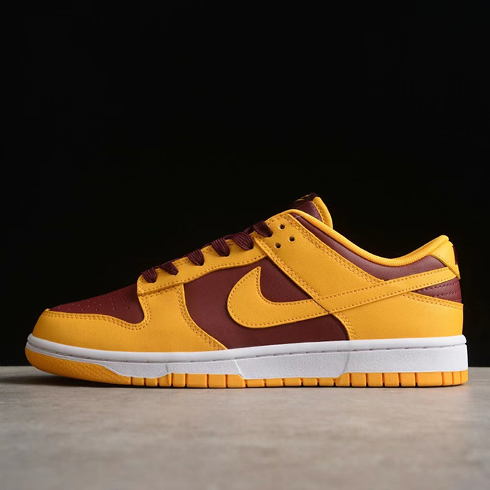 SB Dunk Low 