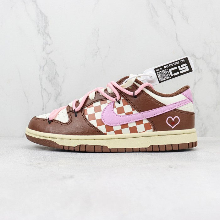 SB Dunk Low Running Shoes-Brown/White-1066887