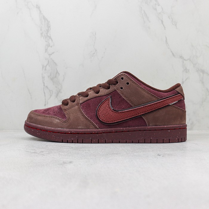 SB Dunk Low Premium 