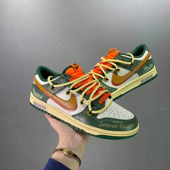 SB Dunk Low Running Shoes-White/Green-1275198