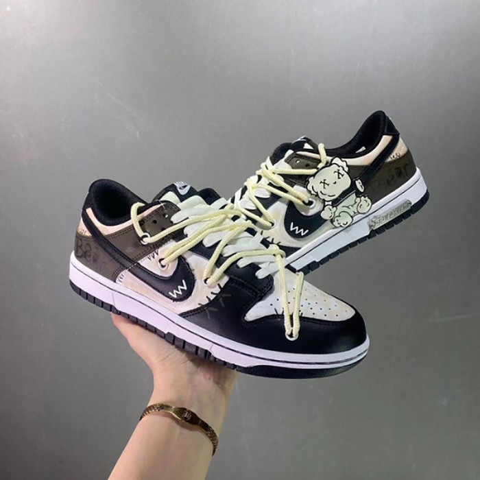 SB Dunk Low Running Shoes-White/Black-3040398
