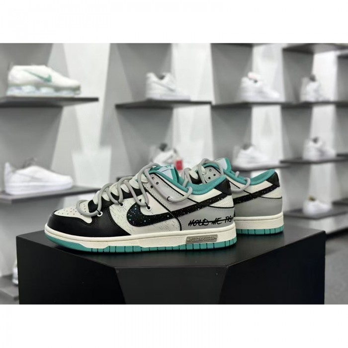 SB Dunk Low Running Shoes-Gray/Black-2806583