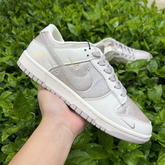SB Dunk DUNK Running Shoes-White/Gray-1149516