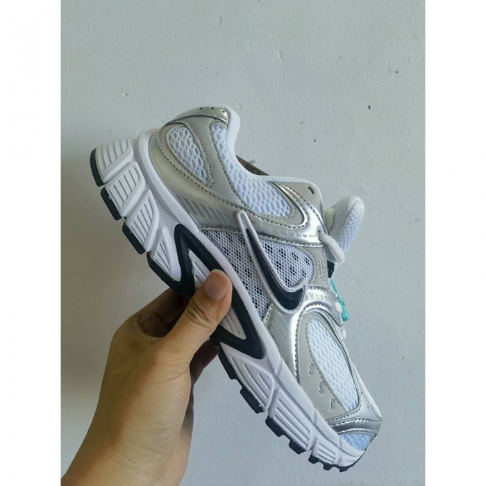 Retro V5-9 RNR Running Shoes-White/Black-4341546