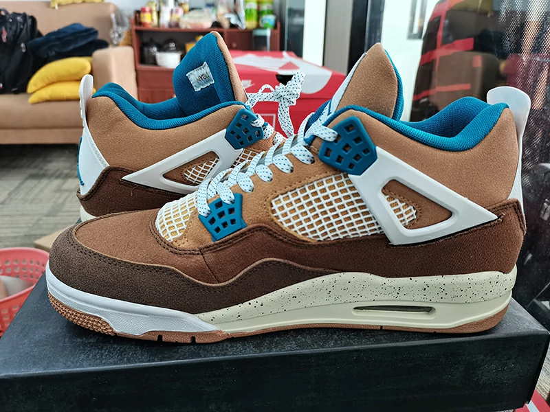 jordan 4 cacao wow inner side view Real Shot